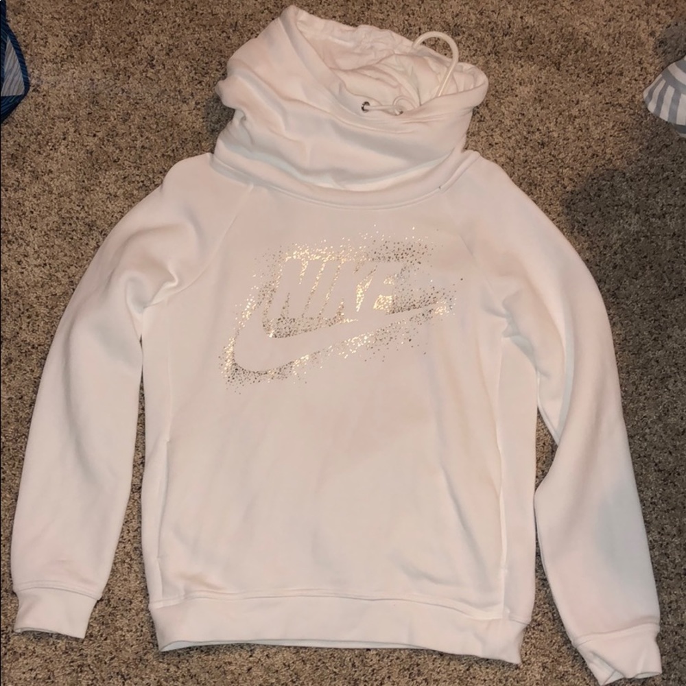 Nike women’s hoodie